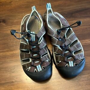 Keen Newport H2 Brown and Teal Hiking sandal women’s  size 9